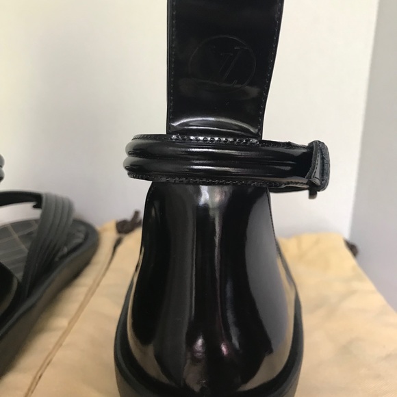 Beautiful LOUIS VUITTON Sandals Sz 7 Black Leather - Picture 8 of 12
